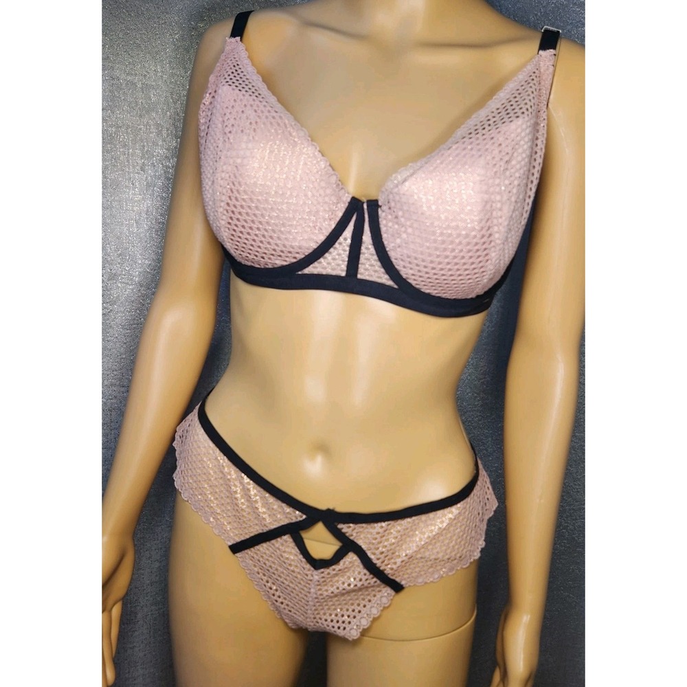 NWT Matching 36DD Bra & Large Panties Victoria's Secret Fishnet Lace Push Up Bra